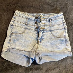 Charlotte Russe refuge Acid Wash Soft Denim High Waisted Shorts Size 2